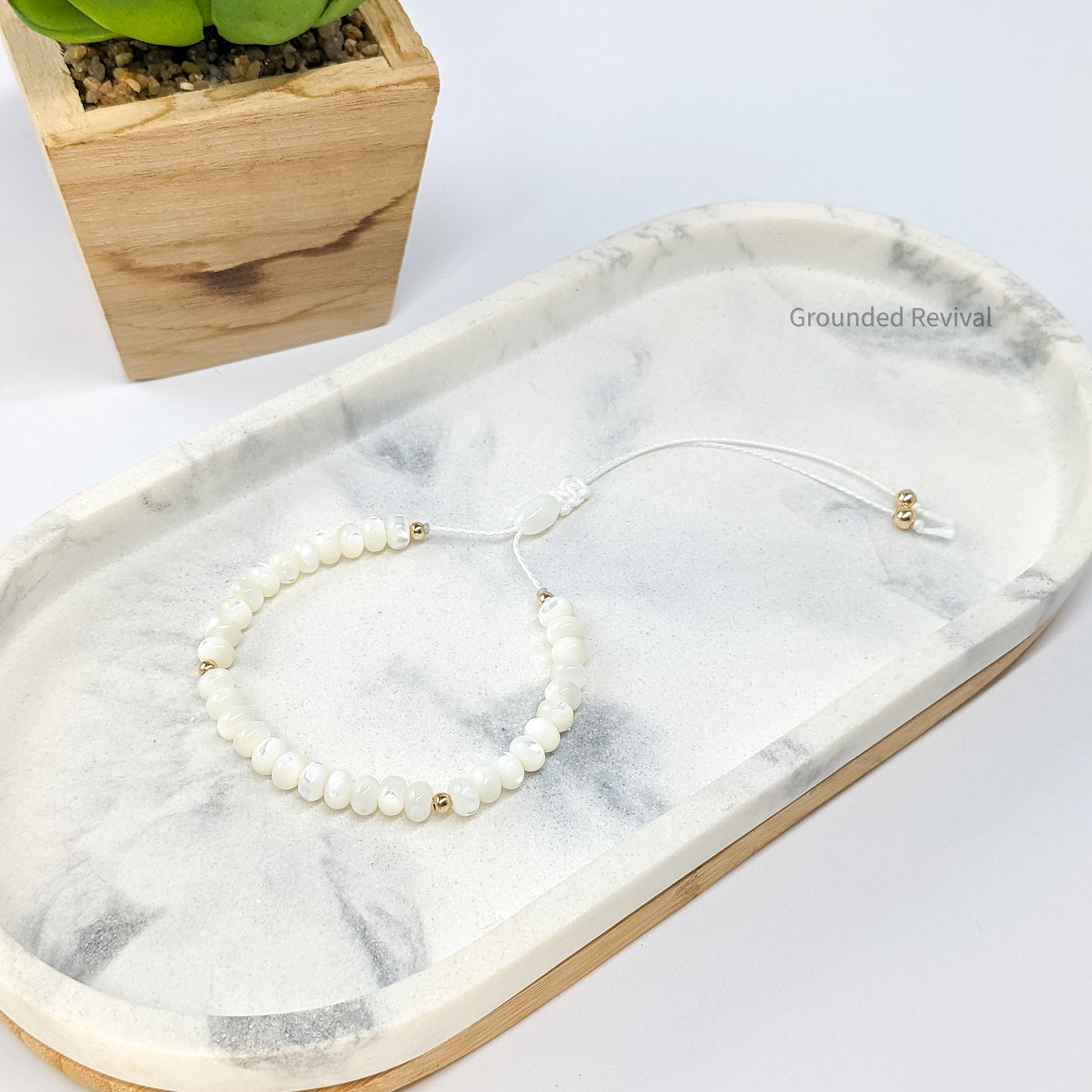 Mother of Pearl Tasbih Bracelet | Women's Prayer Beads - 33 Disc Beads, 6mm